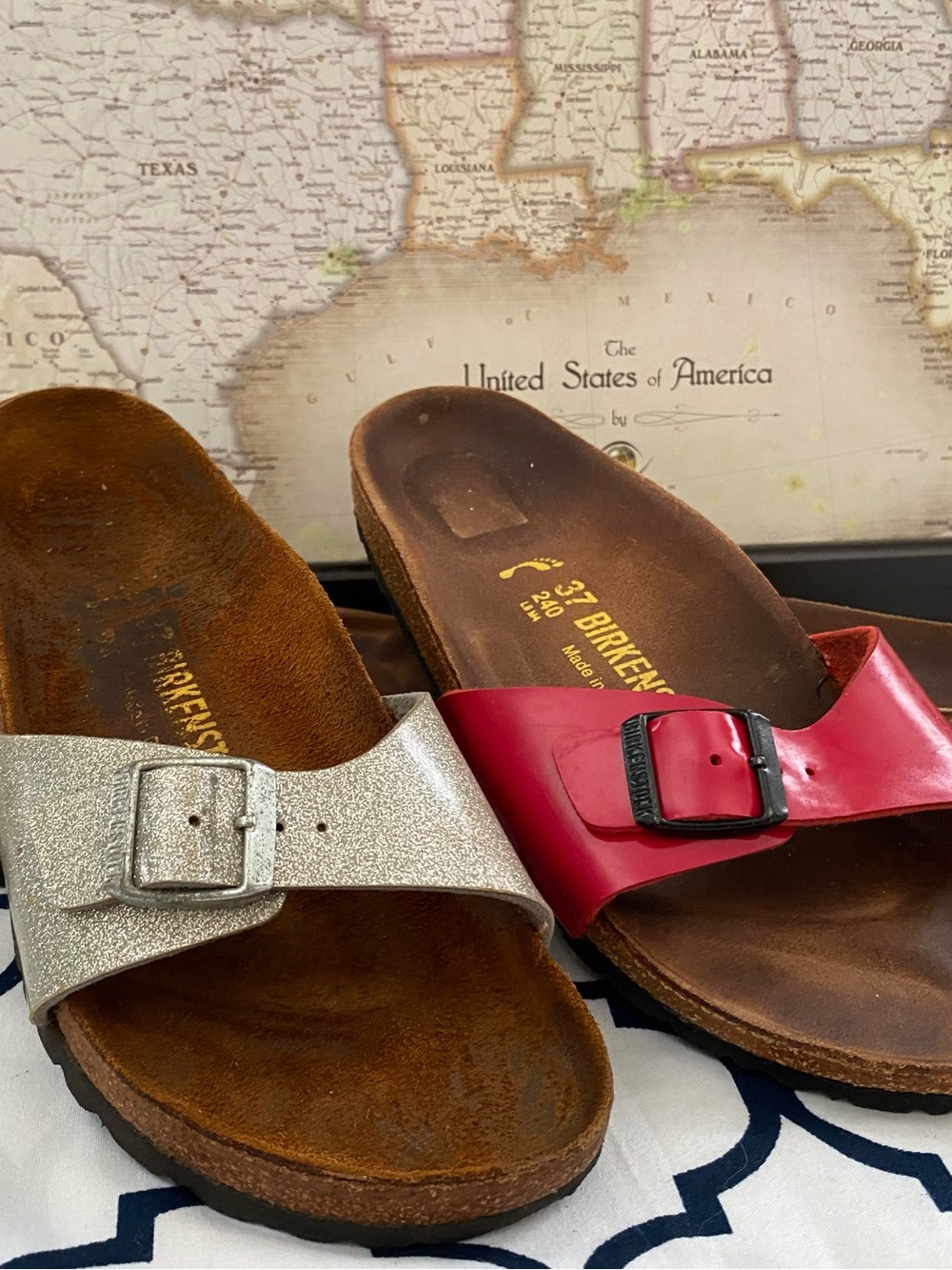 Lot 2 Pre-owned Birkenstock Madrid Sandal 37/6 Narrow  - Silver Metallic & Red